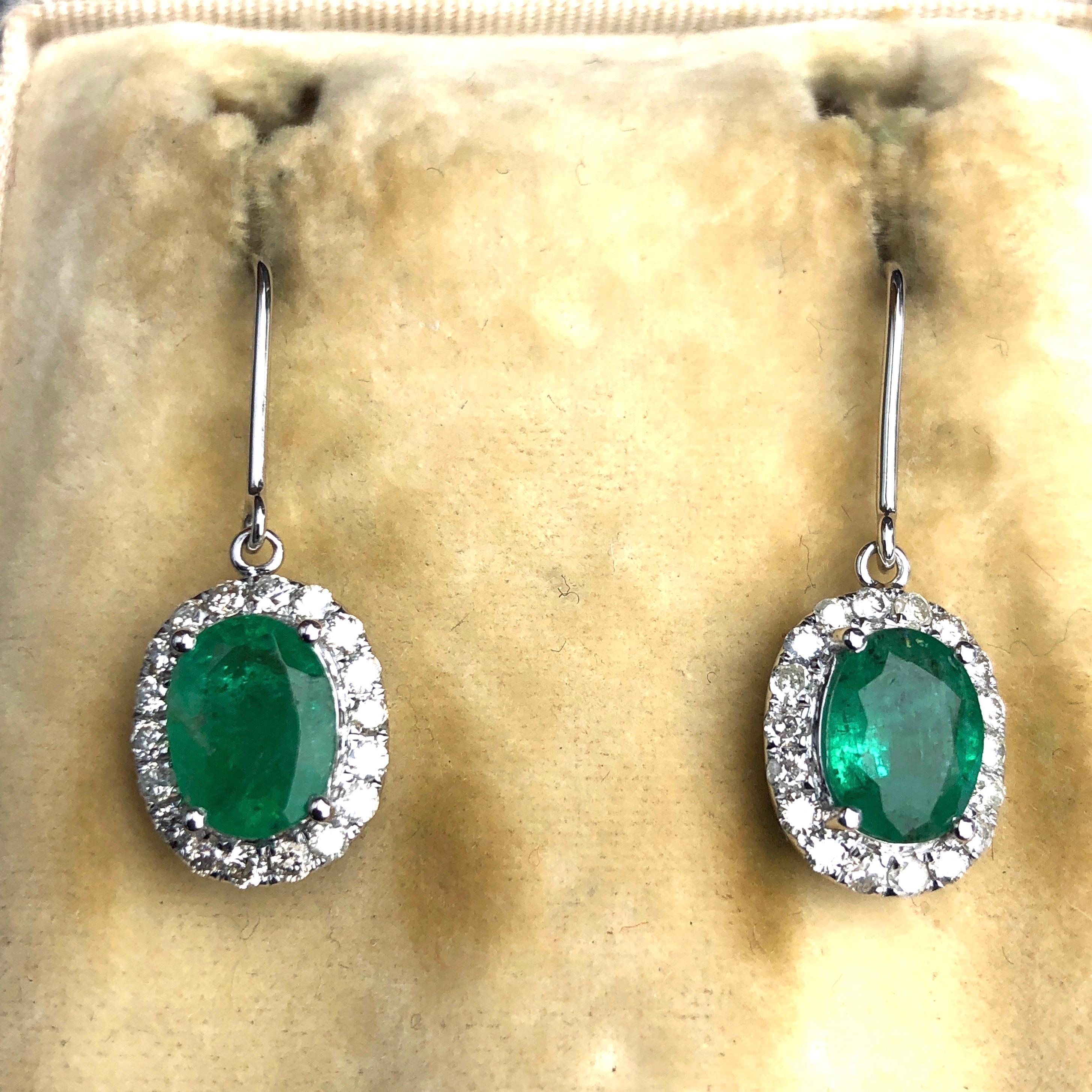 Modern Vintage Emerald and Diamond 14 Carat White Gold Drop Earrings