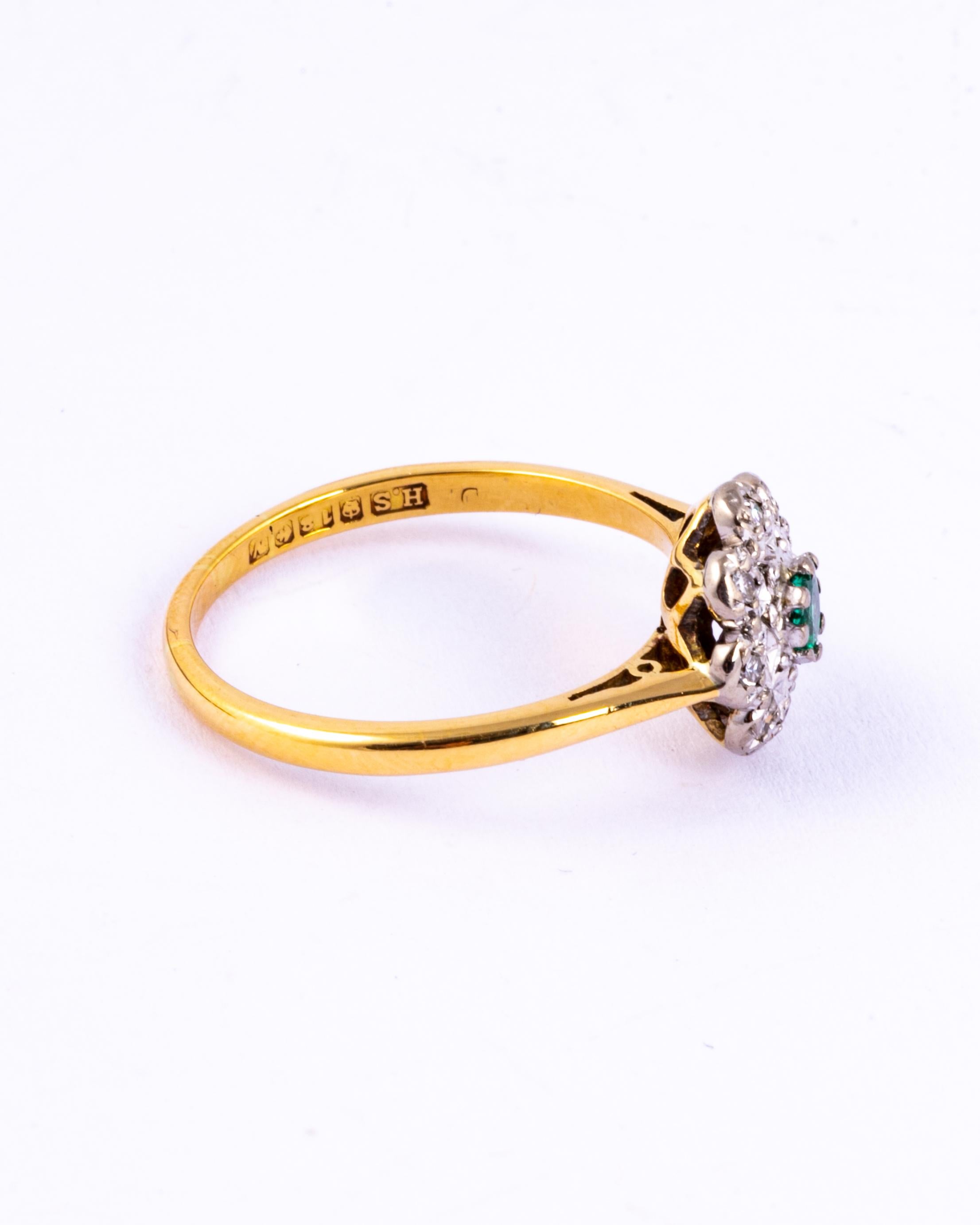 18 Karat Vintage-Cluster-Ring mit Smaragd und Diamant (Edwardian)