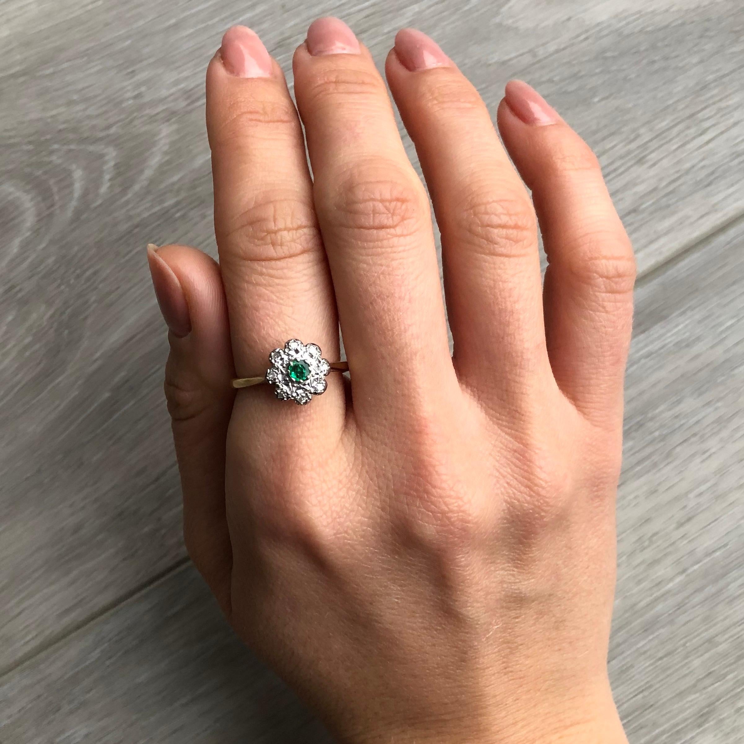 Round Cut Vintage Emerald and Diamond 18 Carat Cluster Ring For Sale