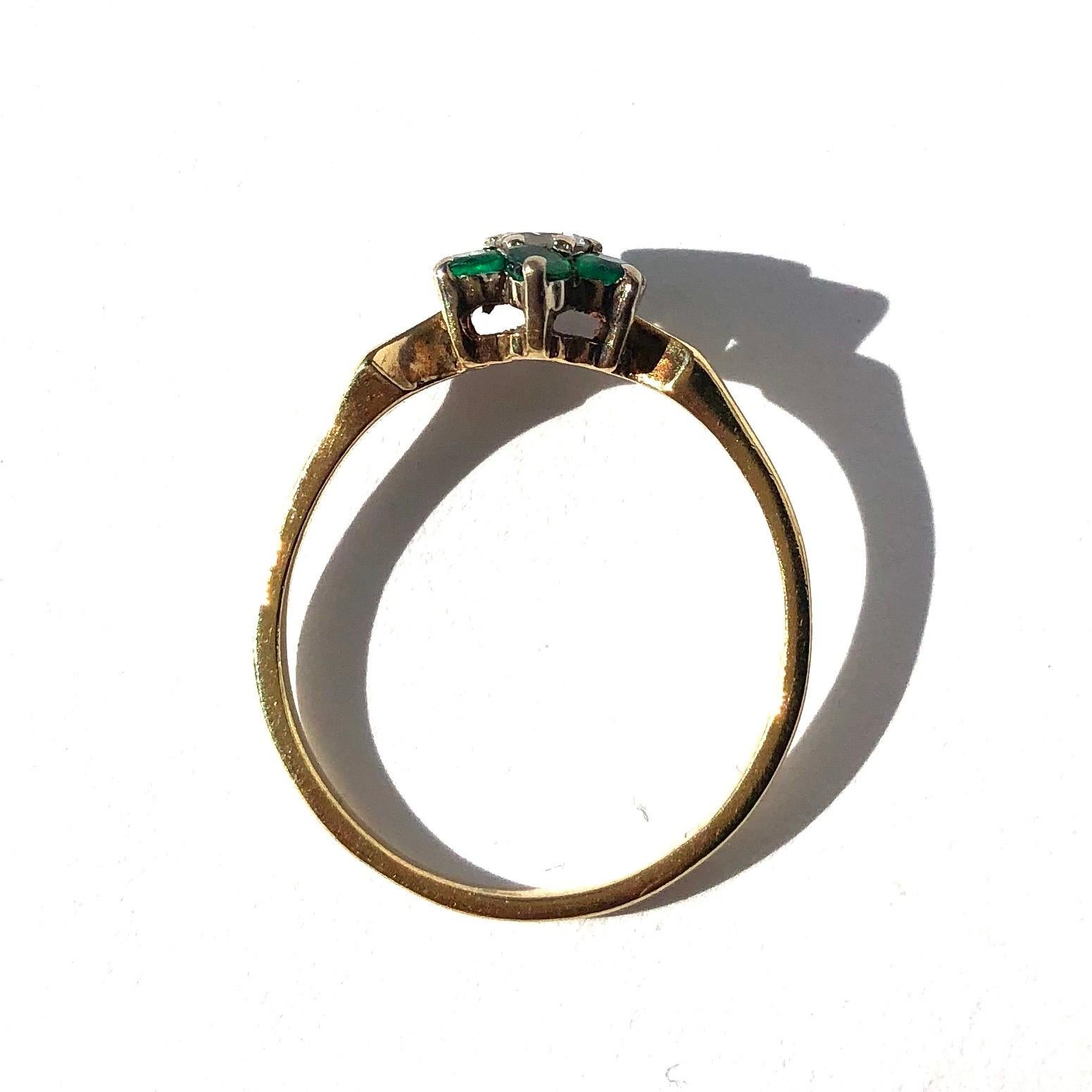 Vintage Emerald and Diamond 18 Carat Gold Cluster Ring In Excellent Condition In Chipping Campden, GB