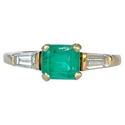 Vintage Emerald and Diamond 18 Carat Gold Solitaire Ring For Sale