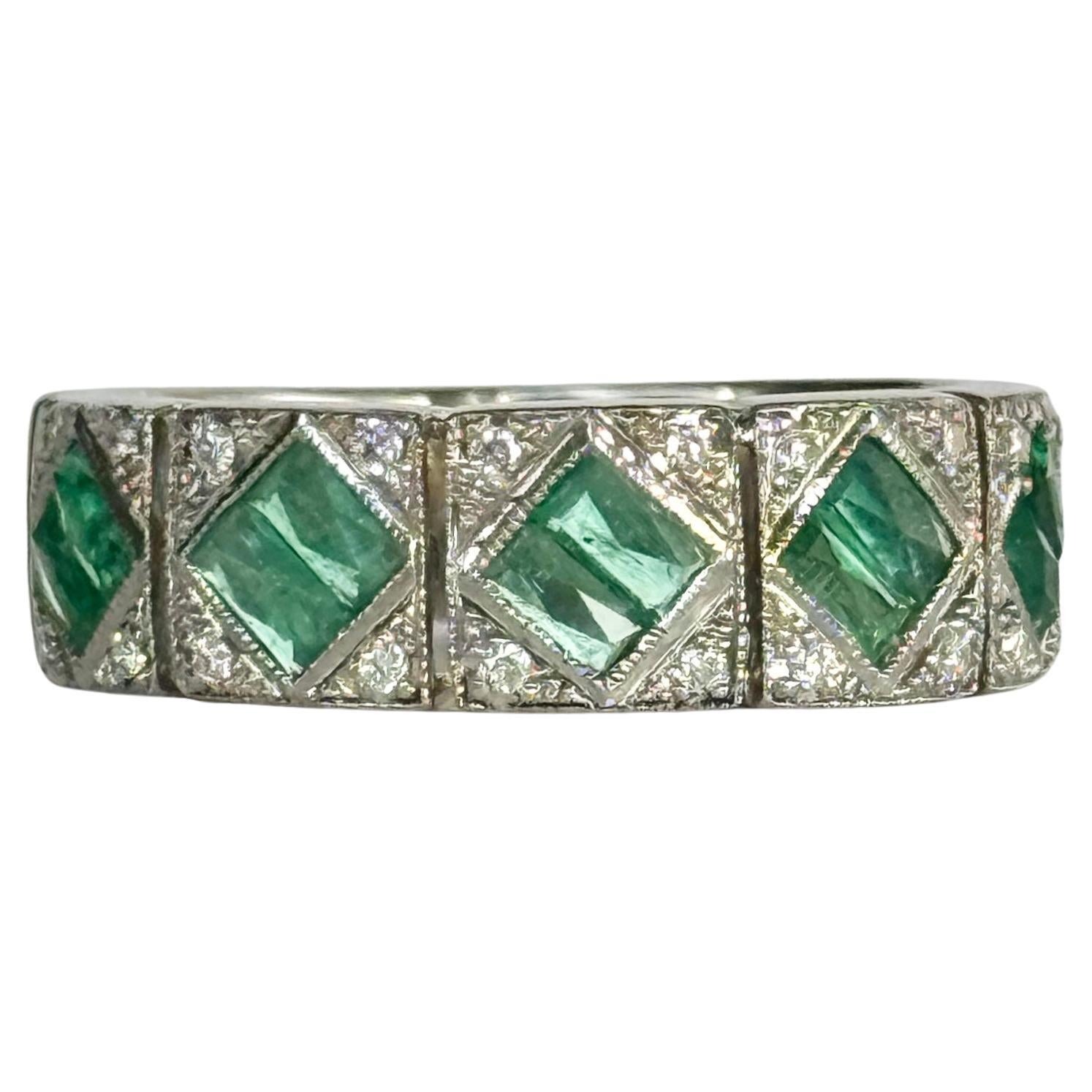 Vintage Smaragd und Diamant 18 Karat Weißgold Band