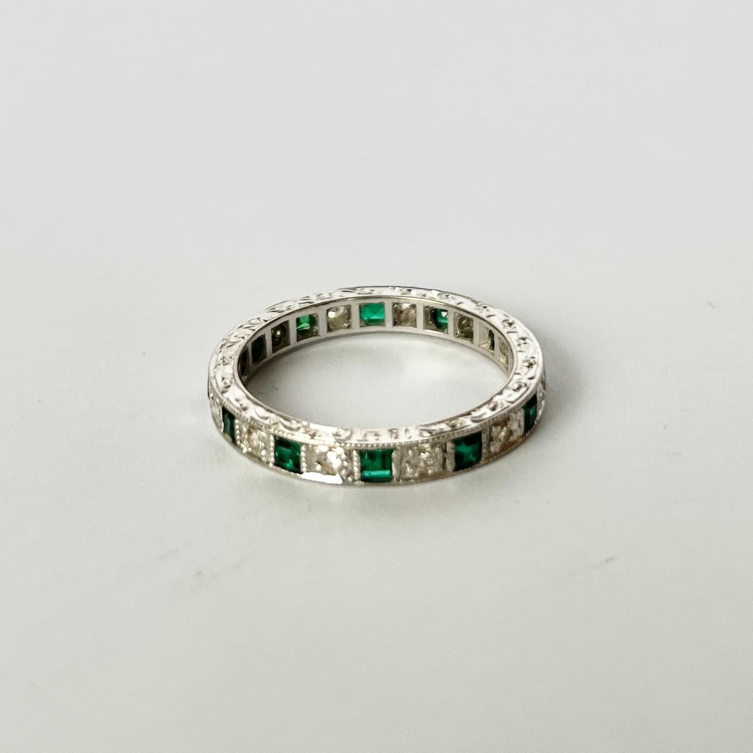 antique emerald eternity ring