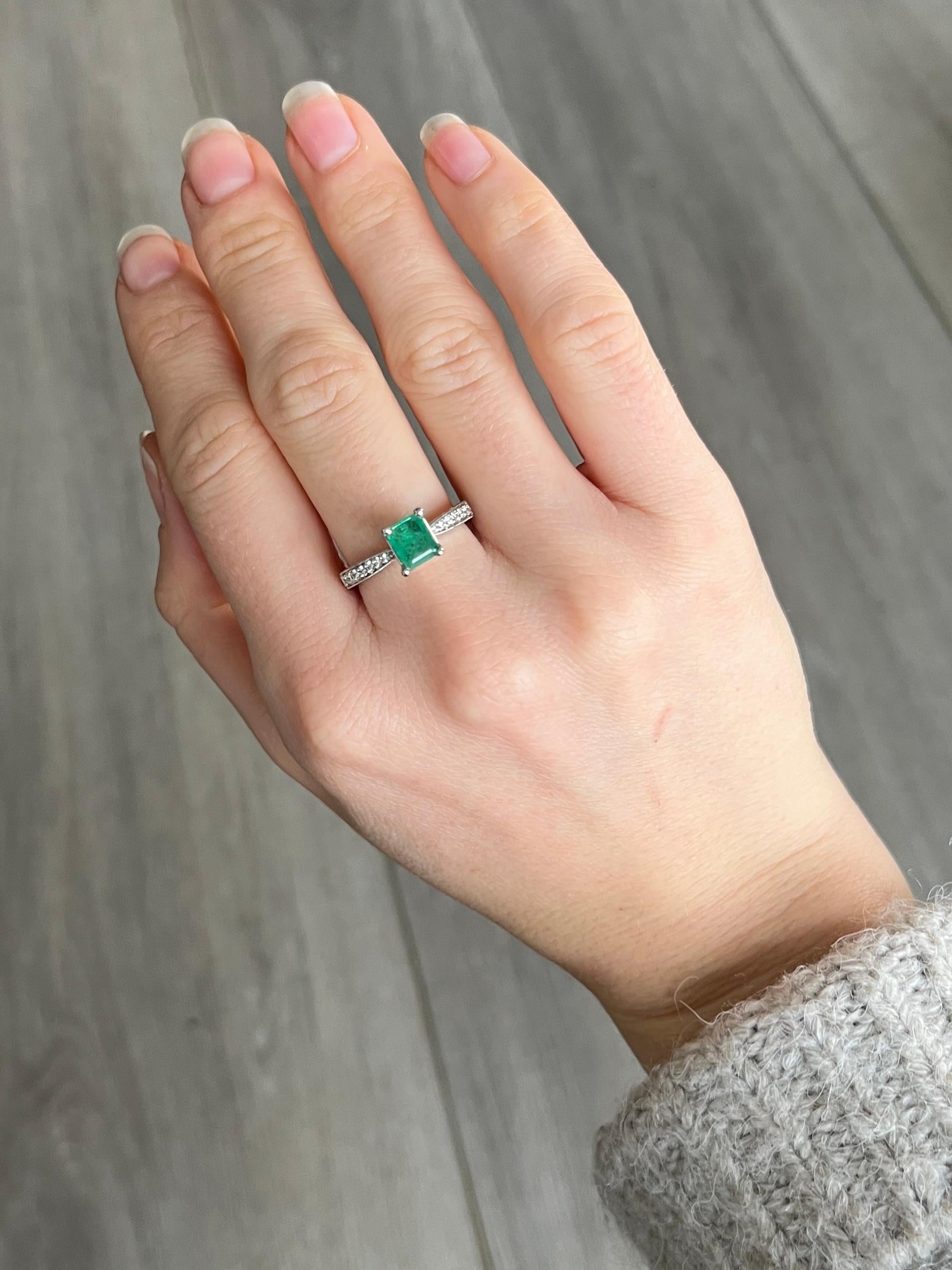 Emerald Cut Vintage Emerald and Diamond 18 Carat White Gold Solitaire Ring For Sale