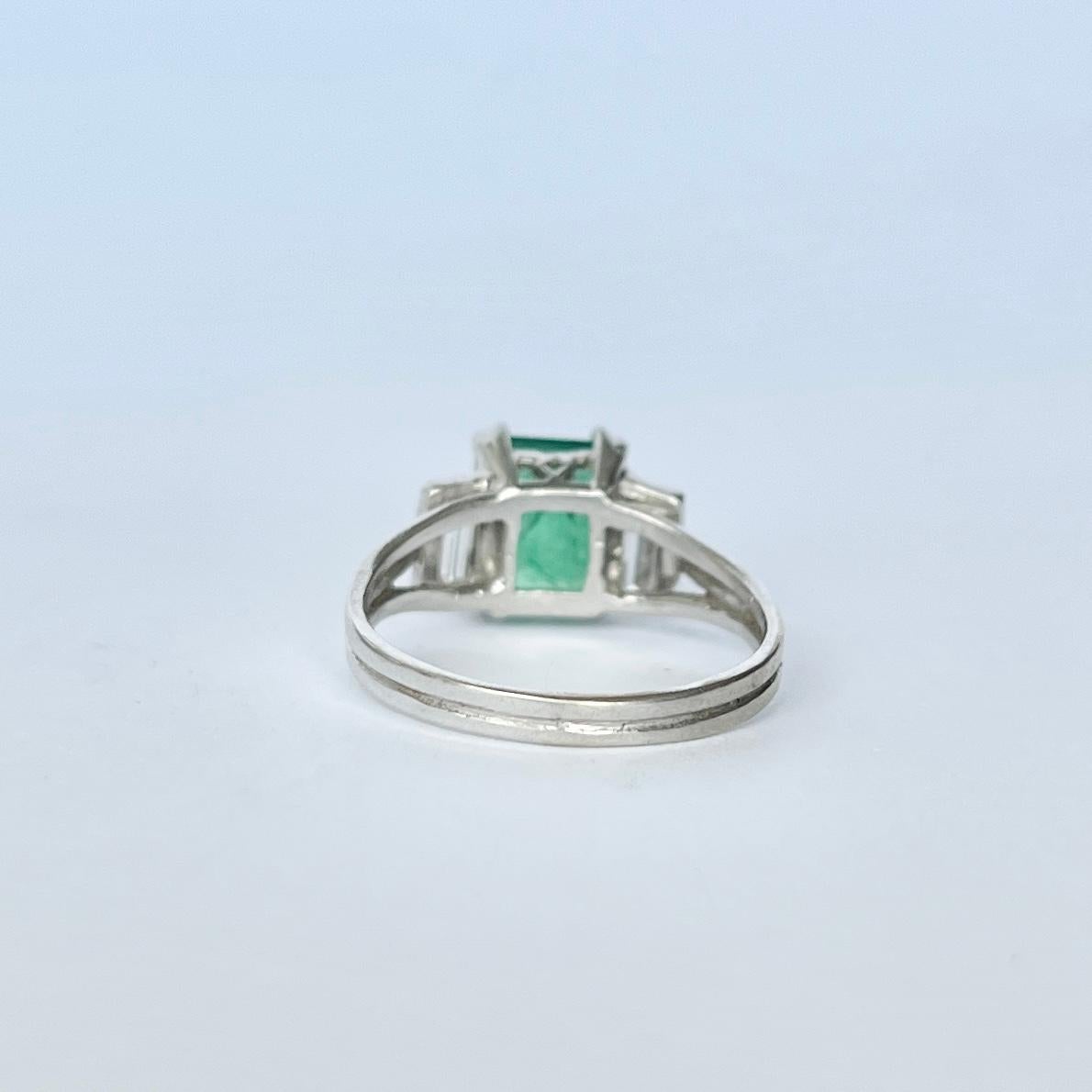 Vintage Emerald and Diamond 18 Carat White Gold Solitaire Ring In Good Condition For Sale In Chipping Campden, GB