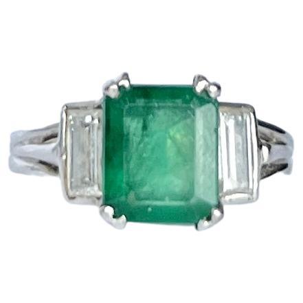 Vintage Emerald and Diamond 18 Carat White Gold Solitaire Ring For Sale