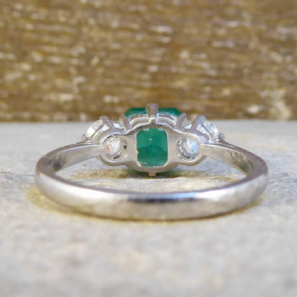 Vintage Emerald and Diamond 18 Carat White Gold Ring In Excellent Condition In Yorkshire, West Yorkshire