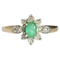 9 Karat Gold Vintage Cluster-Ring mit Smaragd und Diamant