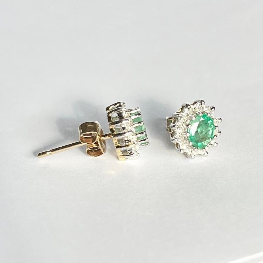 Vintage Emerald and Diamond 9 Carat Gold Cluster Stud Earrings In Good Condition For Sale In Chipping Campden, GB