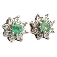 Pendientes vintage de esmeralda y diamantes en racimo de oro de 9 quilates