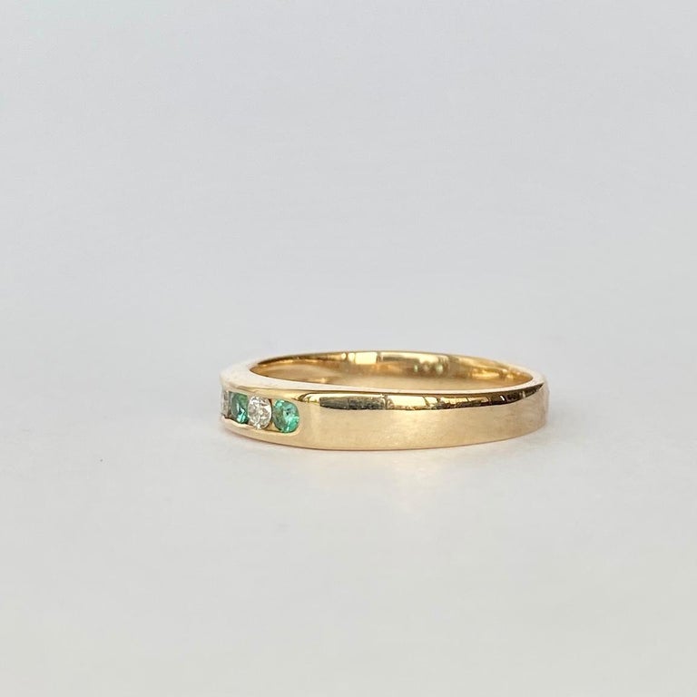 Round Cut Vintage Emerald and Diamond 9 Carat Gold Half Eternity Band For Sale