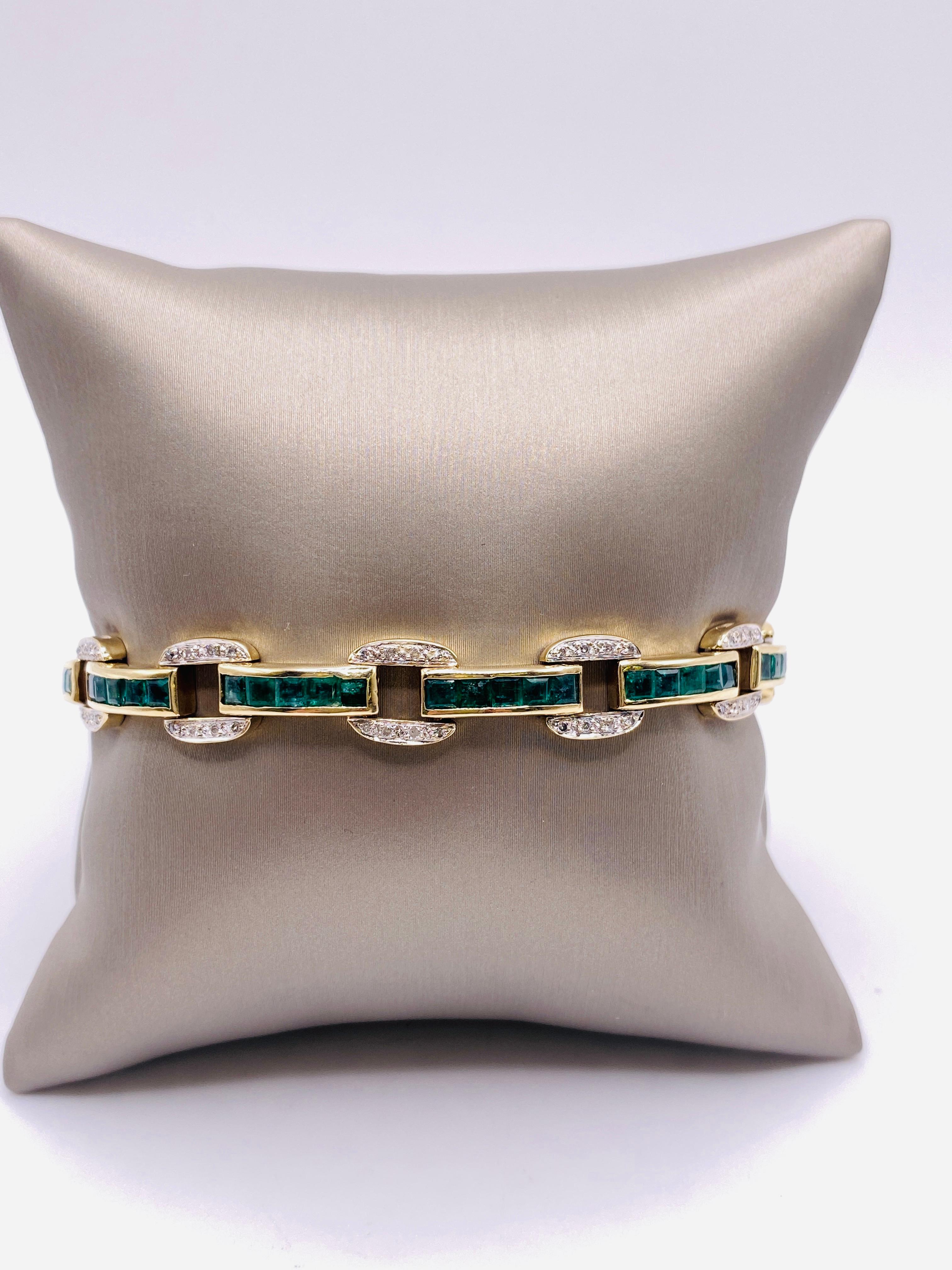 Women's or Men's Vintage Emerald and Diamond Fancy Link Bracelet For Sale