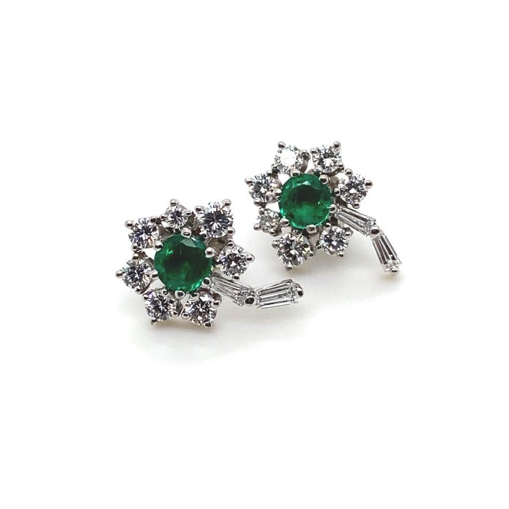 Retro Vintage Emerald and Diamond Flower Cluster Earrings 18 Karat White Gold For Sale