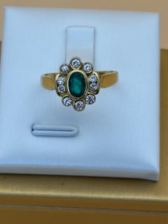 Vintage Emerald and Diamond Flower Cluster Ring in 18K Yellow Gold