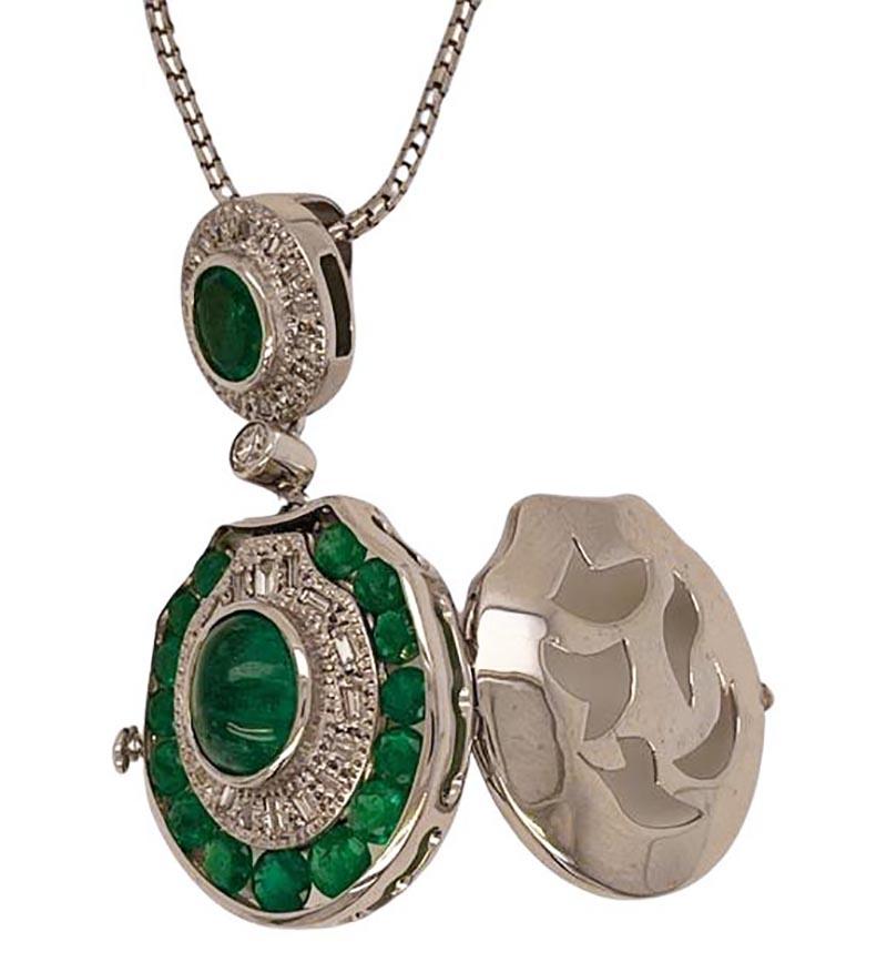 Vintage Emerald and Diamond Locket Pendant Necklace in 14k White Gold For Sale 1
