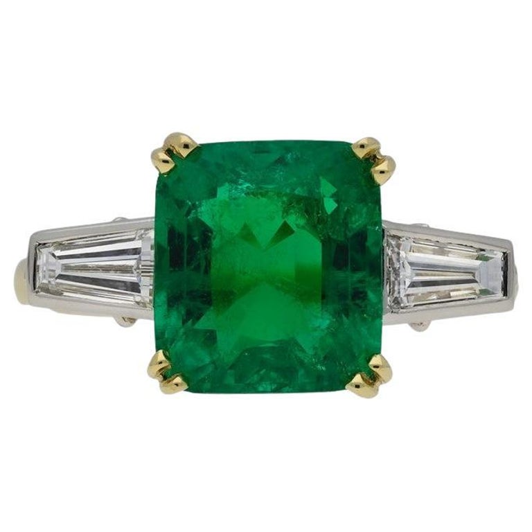 Vintage Emerald and Diamond Ring, English, circa 1950s For Sale at 1stDibs