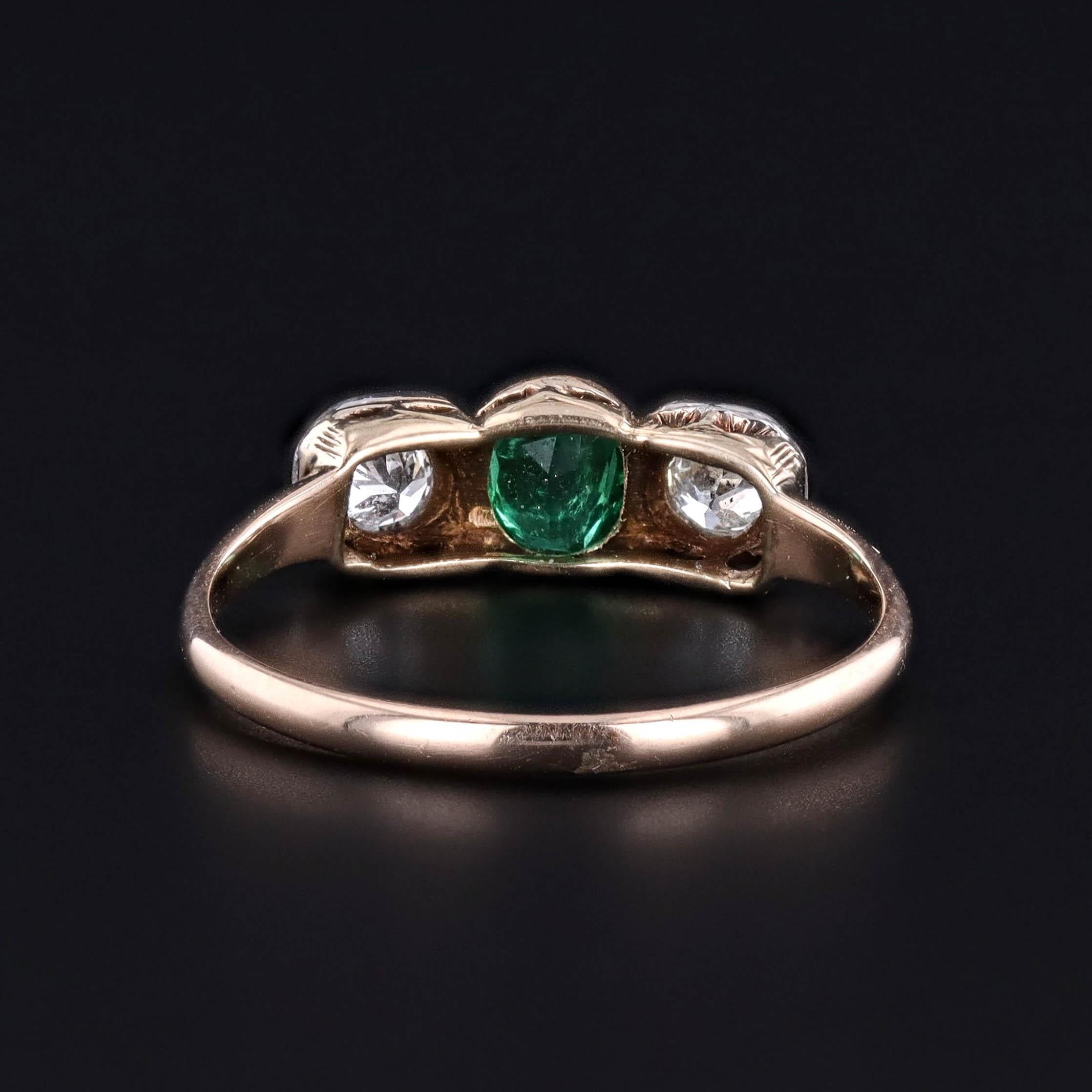 Taglio rotondo Anello vintage con smeraldo e diamante in oro 14k in vendita