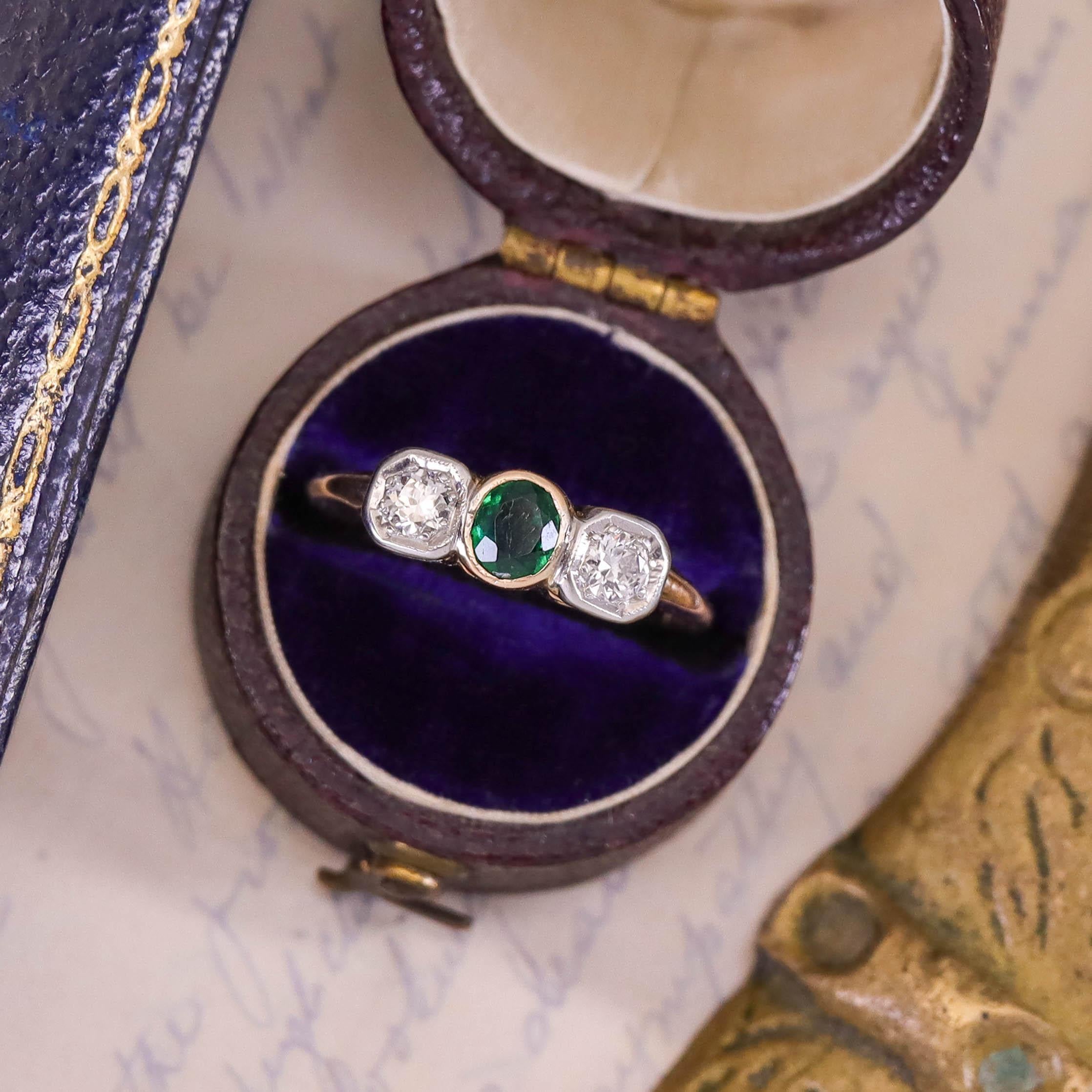 Anello vintage con smeraldo e diamante in oro 14k in vendita 1