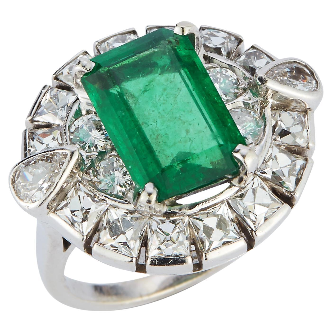 Vintage Emerald and Diamond White Gold Cocktail Ring