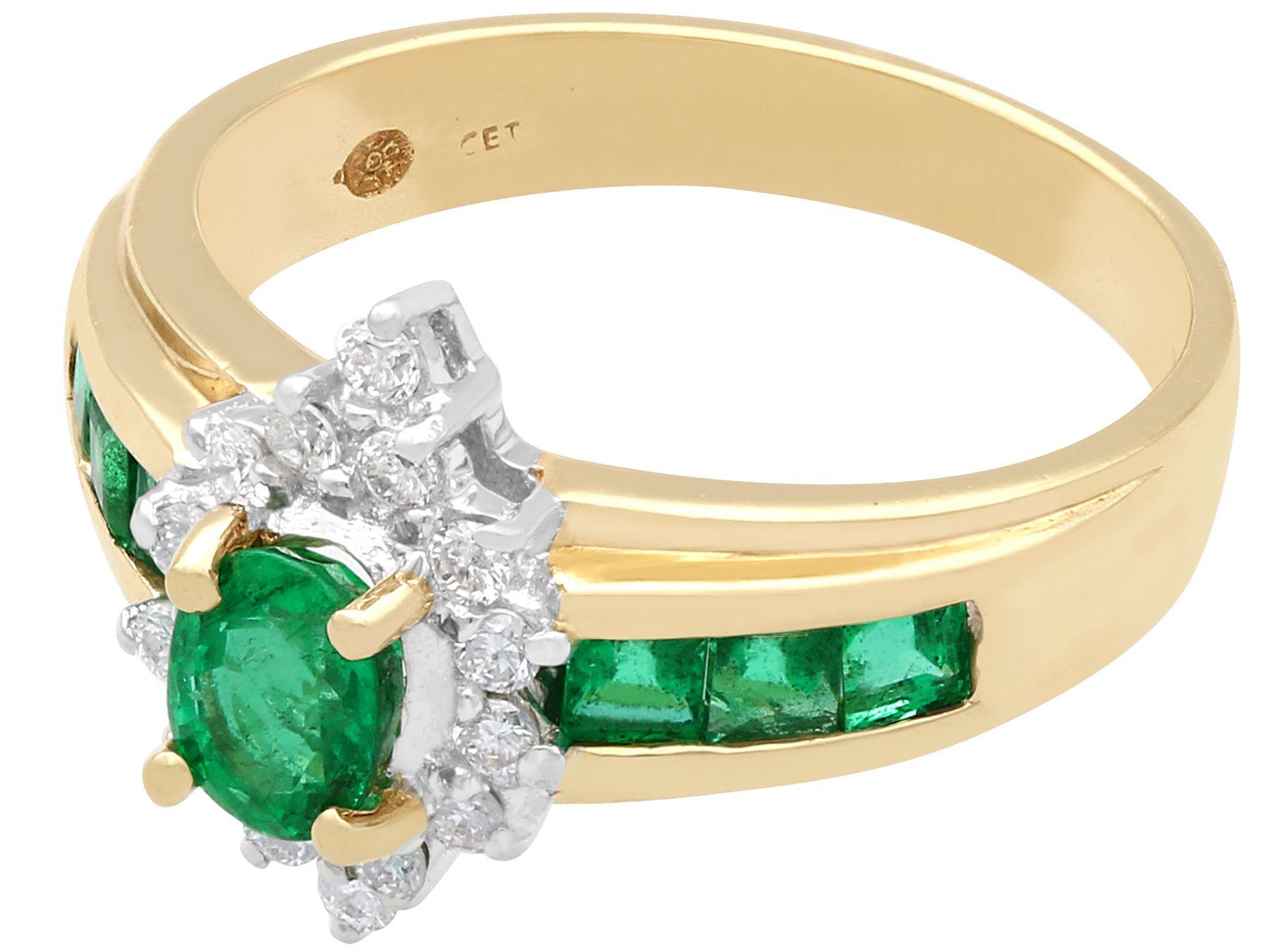 Vintage Oval Cut Emerald and Diamond Yellow Gold Cocktail Ring In Excellent Condition For Sale In Jesmond, Newcastle Upon Tyne