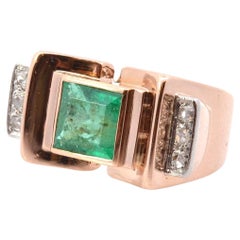 Vintage emerald and diamonds ring in 18k gold