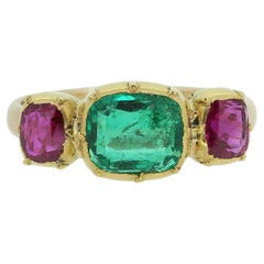 Vintage Smaragd und Rubin Drei-Stein-Ring