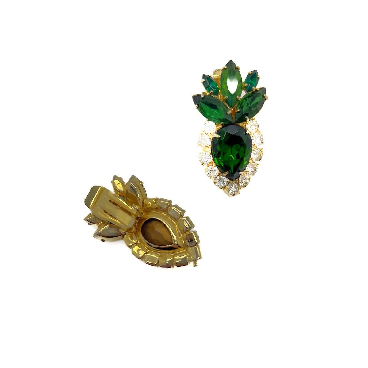 Women's or Men's Vintage Emerald Crystal Plume Earrings 1950s For Sale