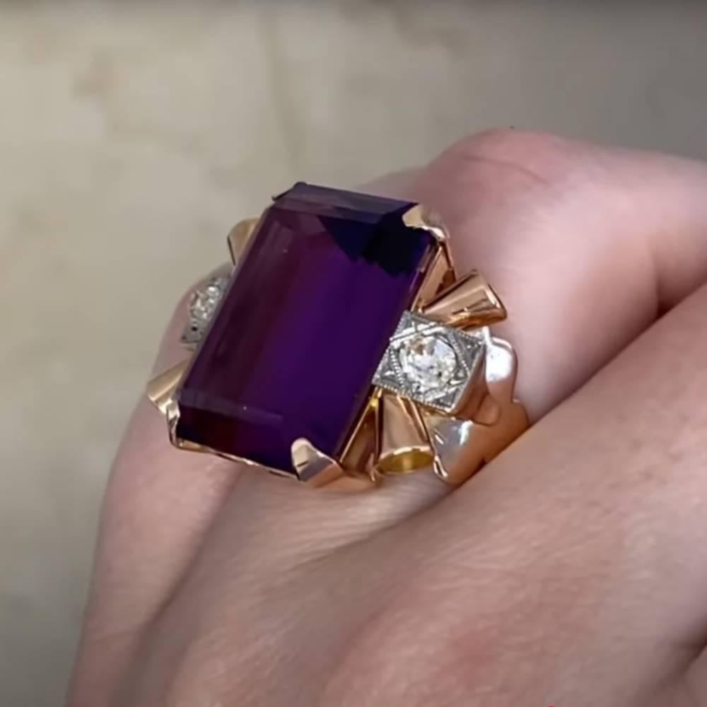 Vintage Emerald Cut Amethyst Diamond Ring (Approx. 19.20-Carats), 18K Rose Gold In Excellent Condition For Sale In New York, NY
