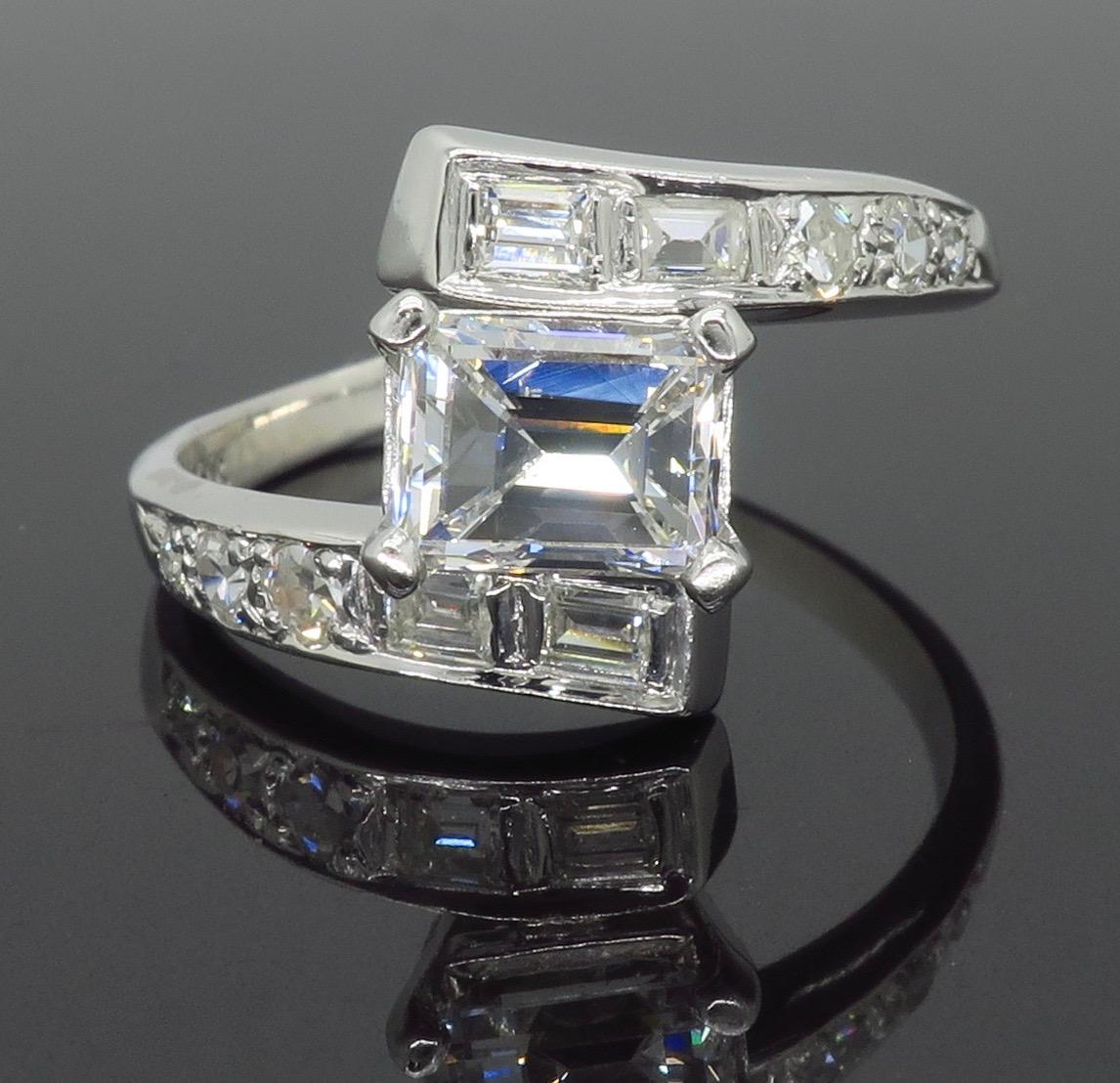 Vintage Emerald Cut Diamond Bypass Ring In Excellent Condition In Webster, NY