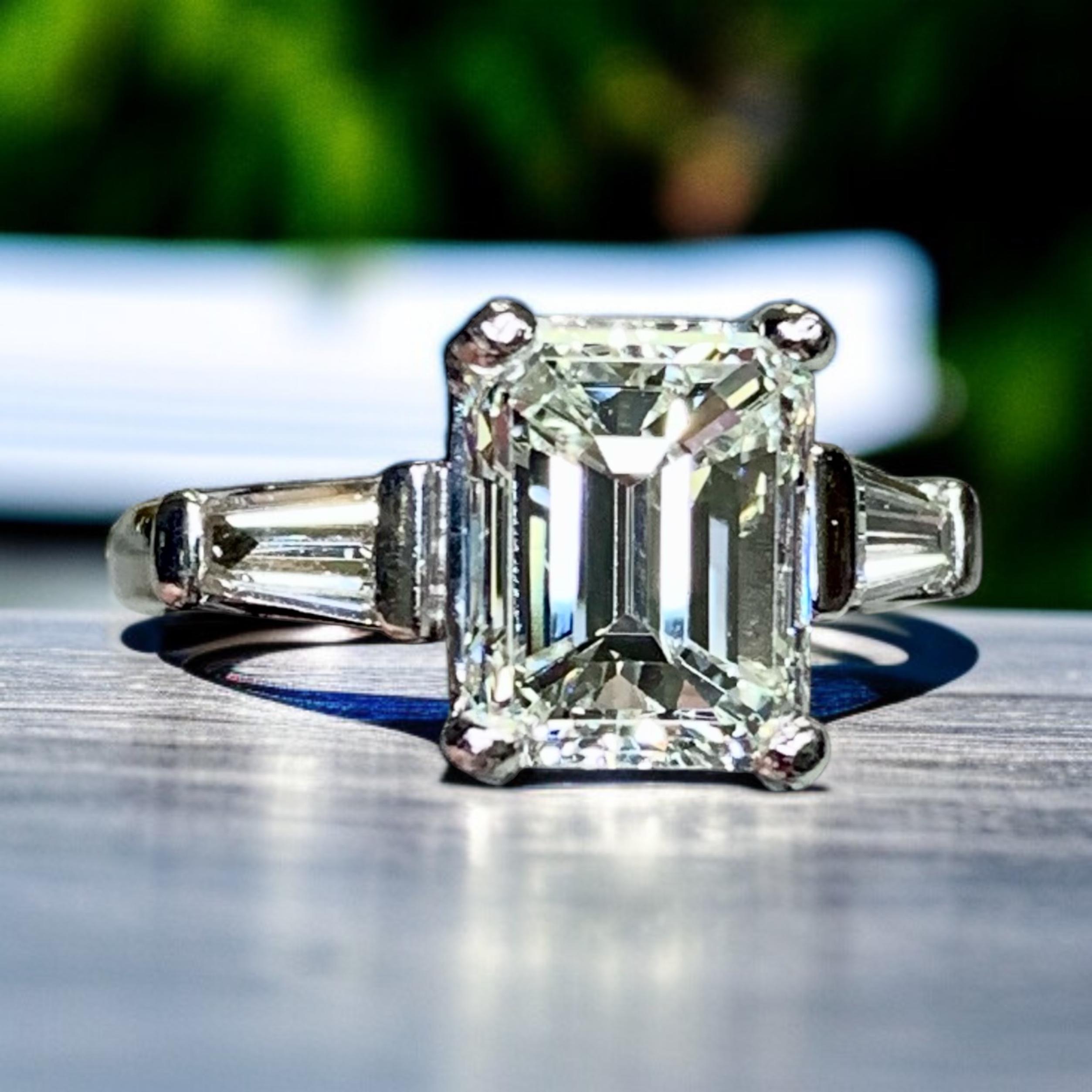 Vintage Emerald Cut Diamond Platinum 3 Stone Engagement Ring 3.64ct J Si1 GIA For Sale 10