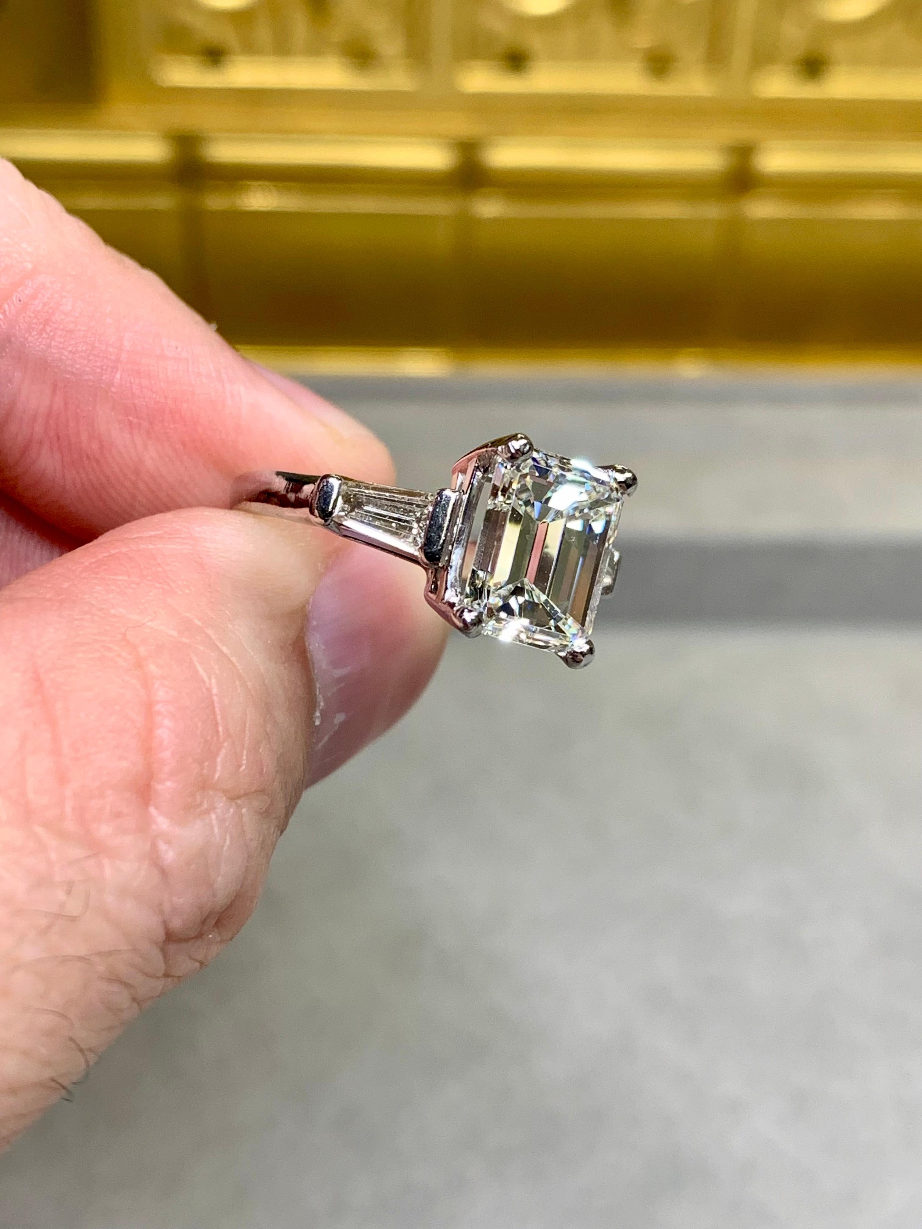Vintage Emerald Cut Diamond Platinum 3 Stone Engagement Ring 3.64ct J Si1 GIA For Sale 2