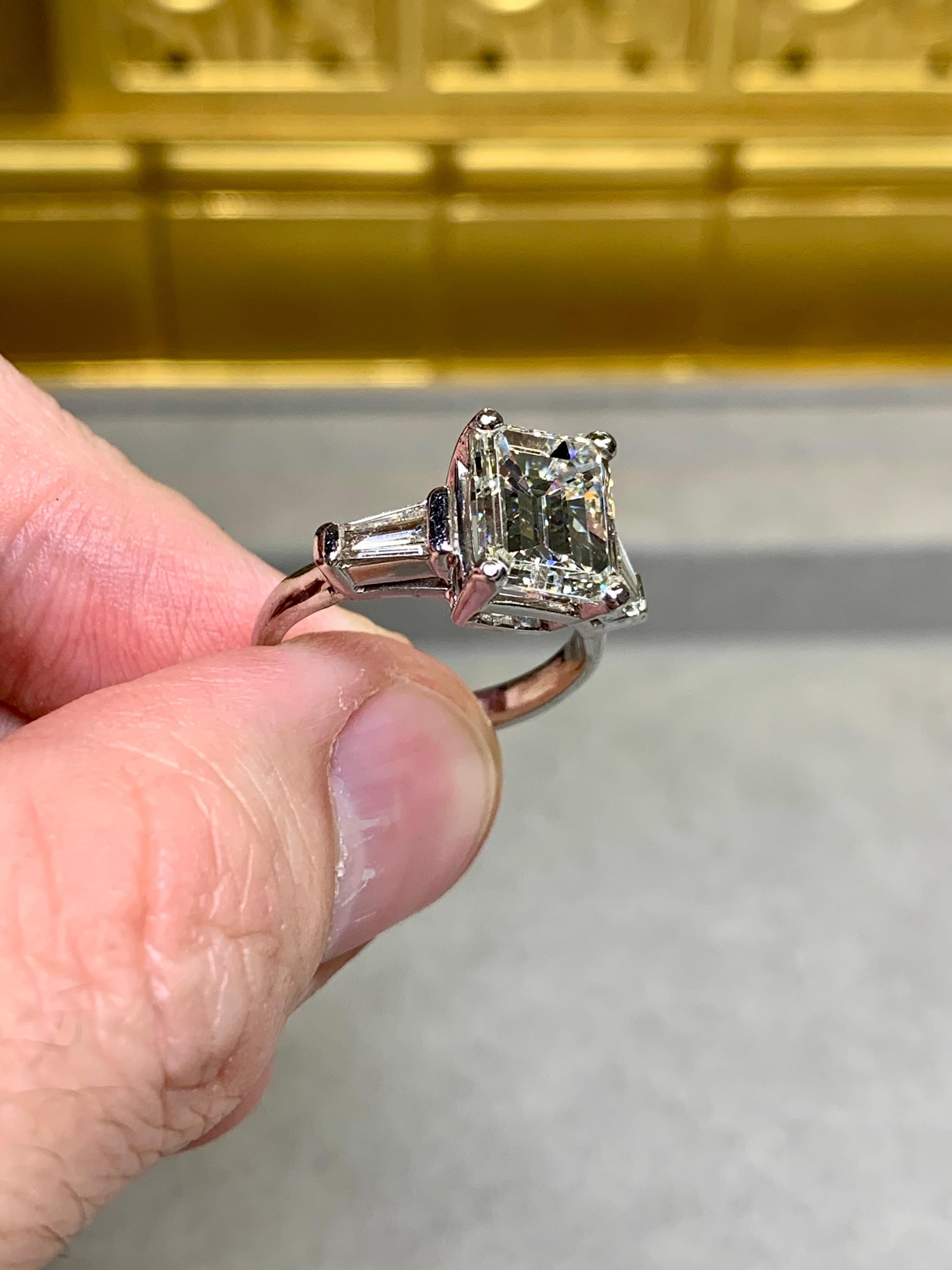 Vintage Emerald Cut Diamond Platinum 3 Stone Engagement Ring 3.64ct J Si1 GIA For Sale 3