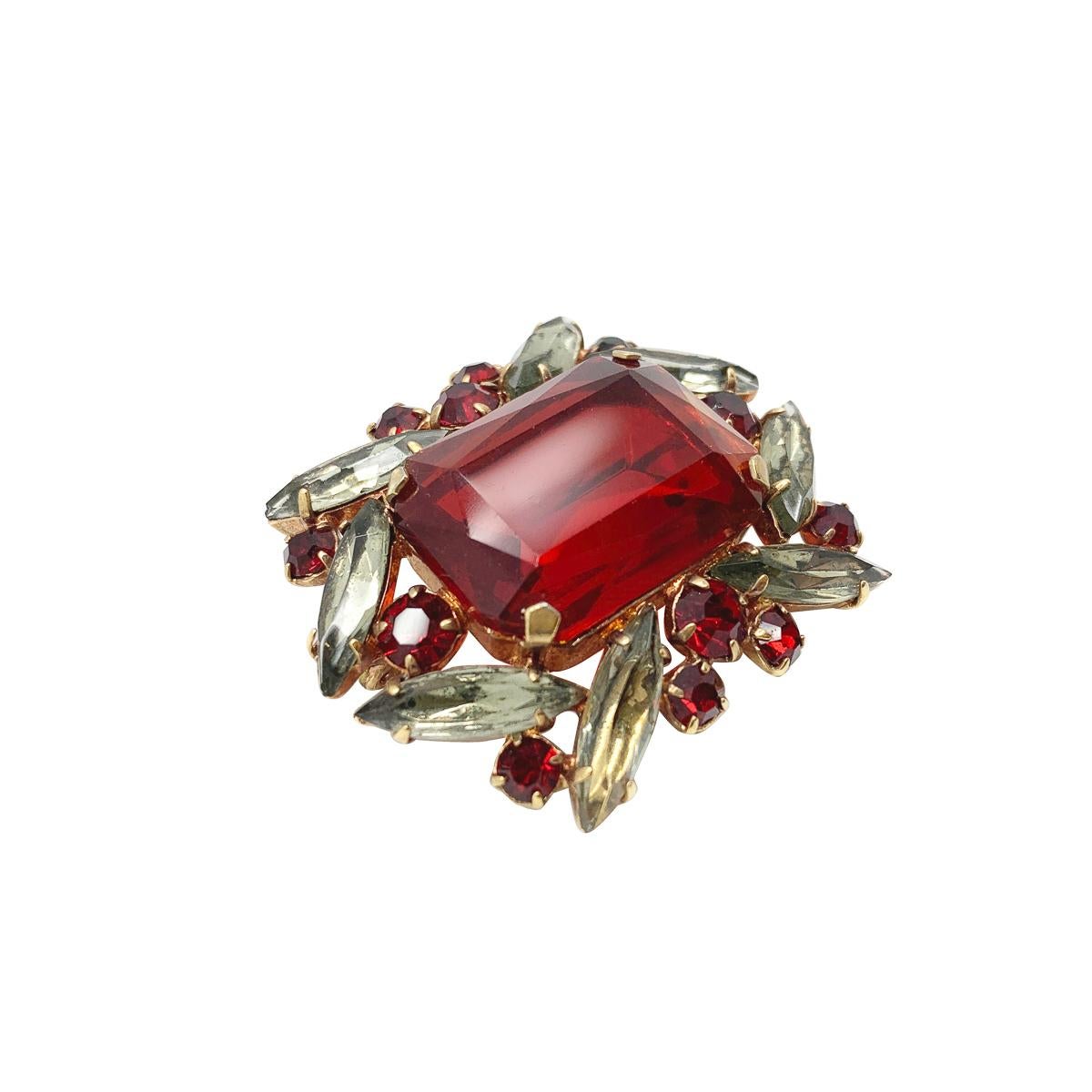 Vintage Emerald Cut Ruby Crystal Cocktail Brooch 1940s In Good Condition For Sale In Wilmslow, GB