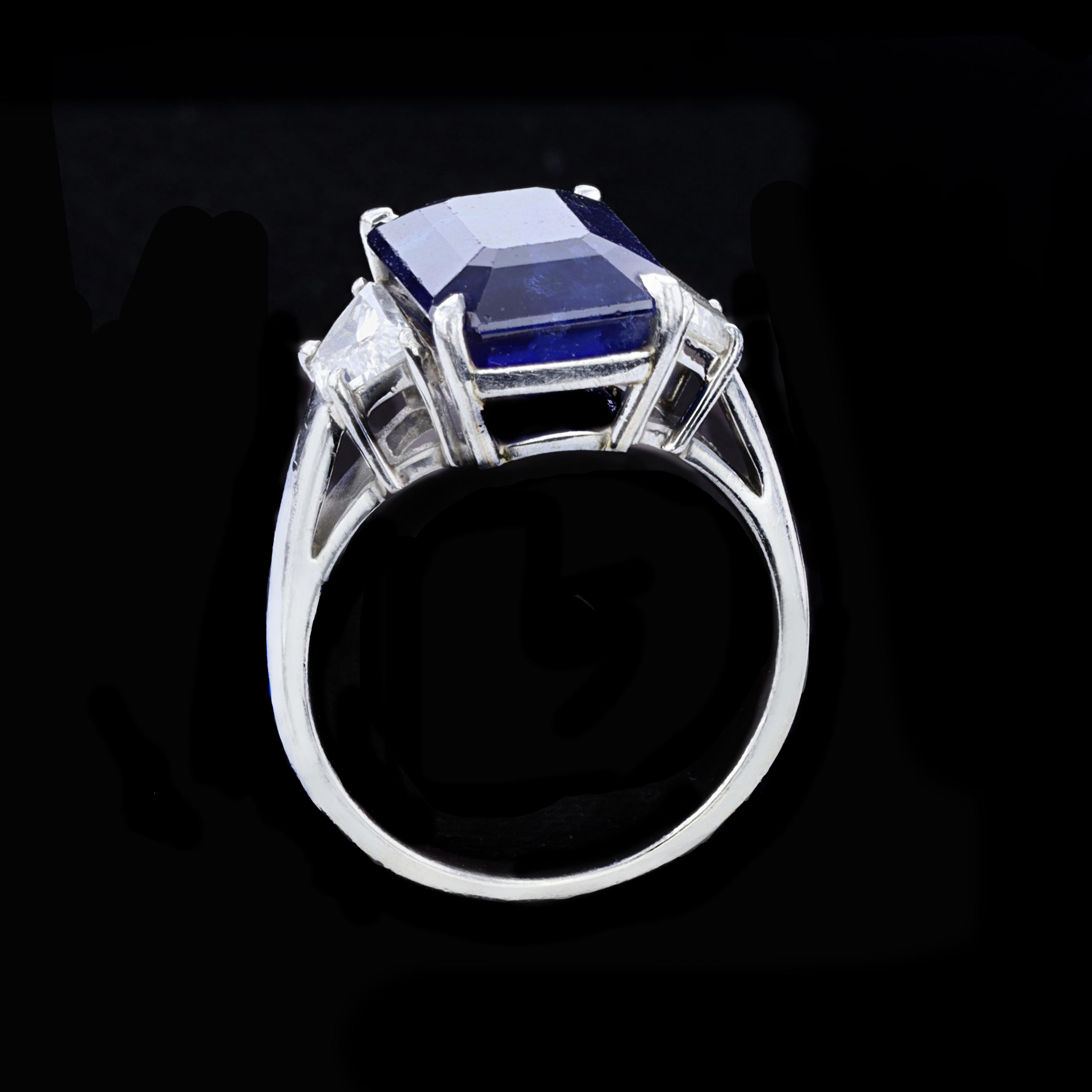 Vintage-Ring mit Saphir im Smaragdschliff und Diamant im Angebot 2