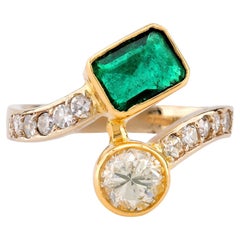 Vintage Emerald Diamond 18K Yellow Gold Bypass Ring