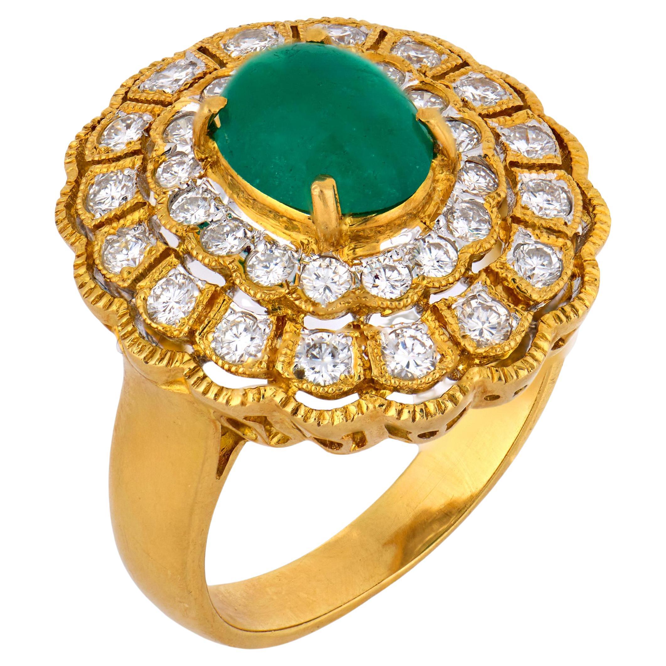 Vintage emerald diamond 18k yellow gold cluster ring