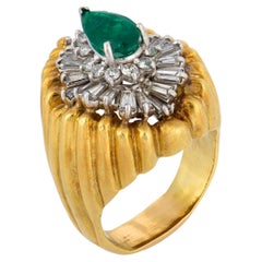Vintage emerald diamond 18k yellow gold ring