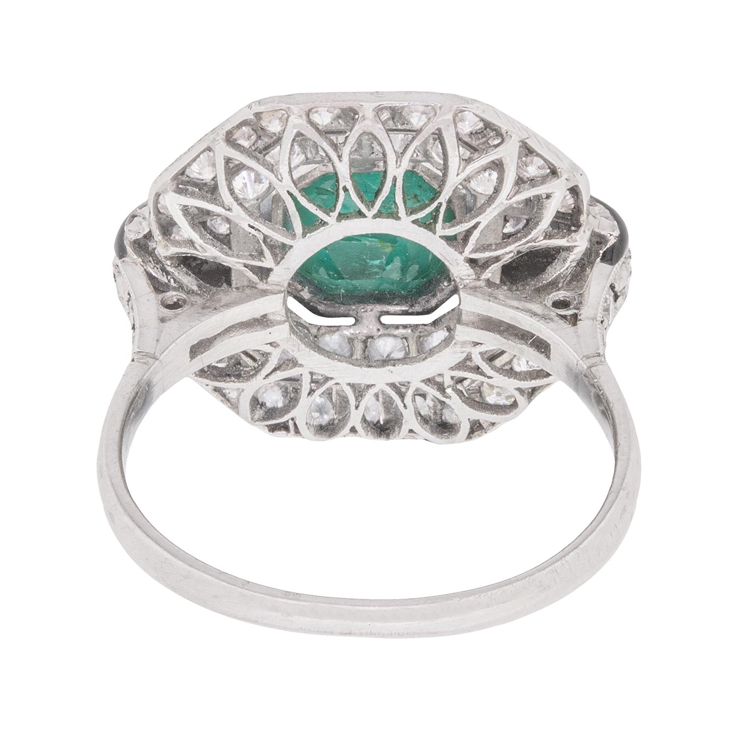 Vintage Emerald, Diamond and Black Enamel Cluster Ring, circa 1950s In Excellent Condition In London, GB