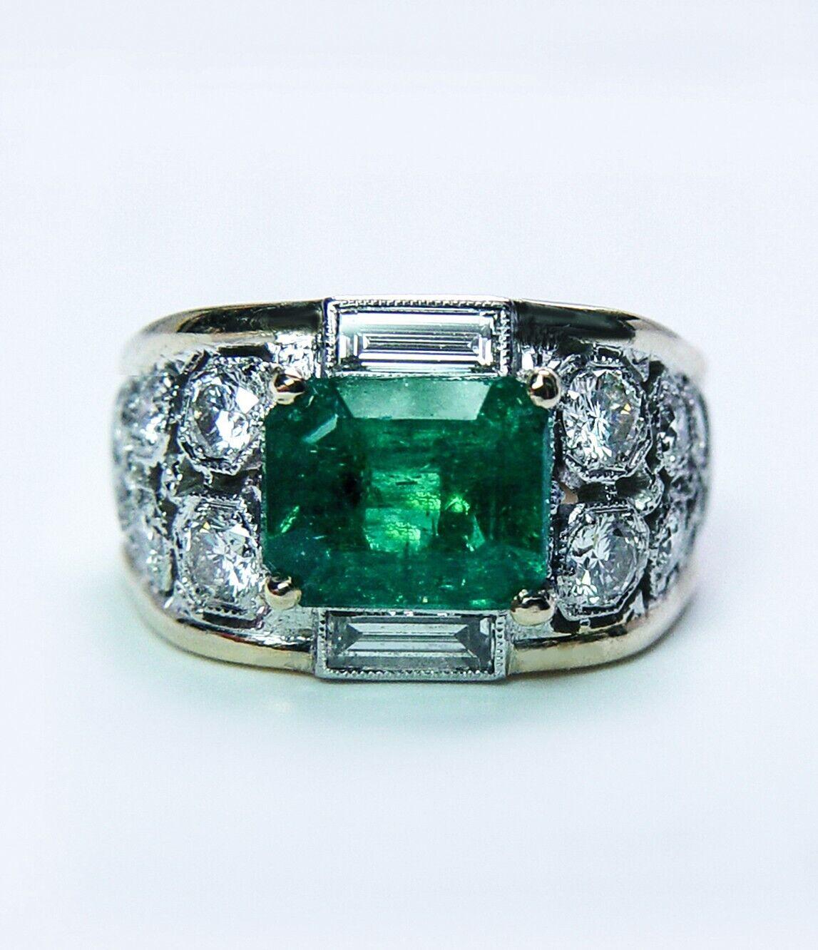 Vintage Emerald Diamond Baguette Ring 18K Gold Designer Estate Size 5 Certified In Good Condition For Sale In Brambleton, US