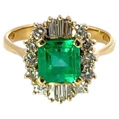 Vintage Emerald & Diamond Cluster Ring – 1.40ct Emerald & 0.65ct Diamonds
