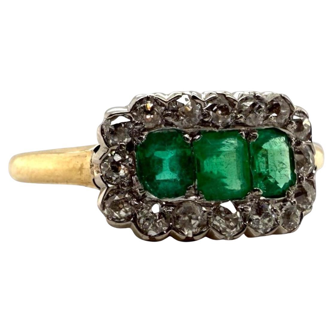 Vintage Emerald & Diamond Cocktail Ring 14K Yellow Gold