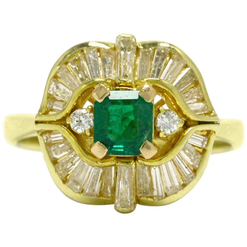 Vintage Emerald Diamond Cocktail Ring Ballerina Baguettes Yellow Gold Statement