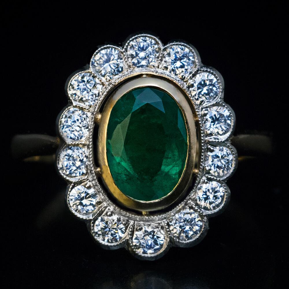 Women's Vintage Emerald Diamond Engagement Ring