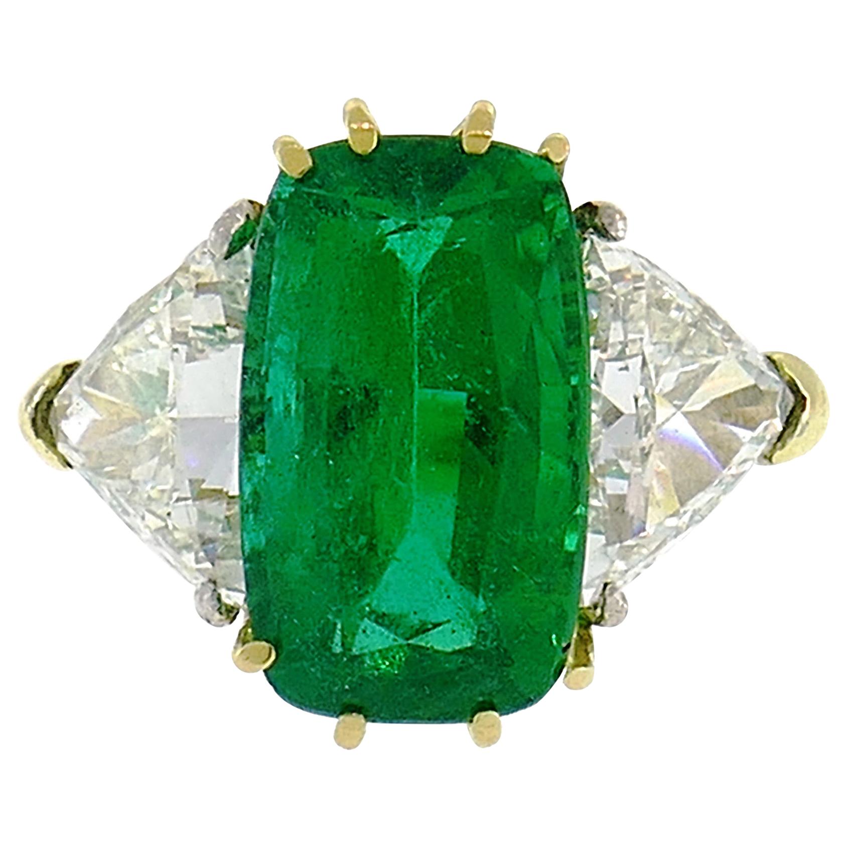 Vintage Emerald Diamond Gold Three-Stone Ring