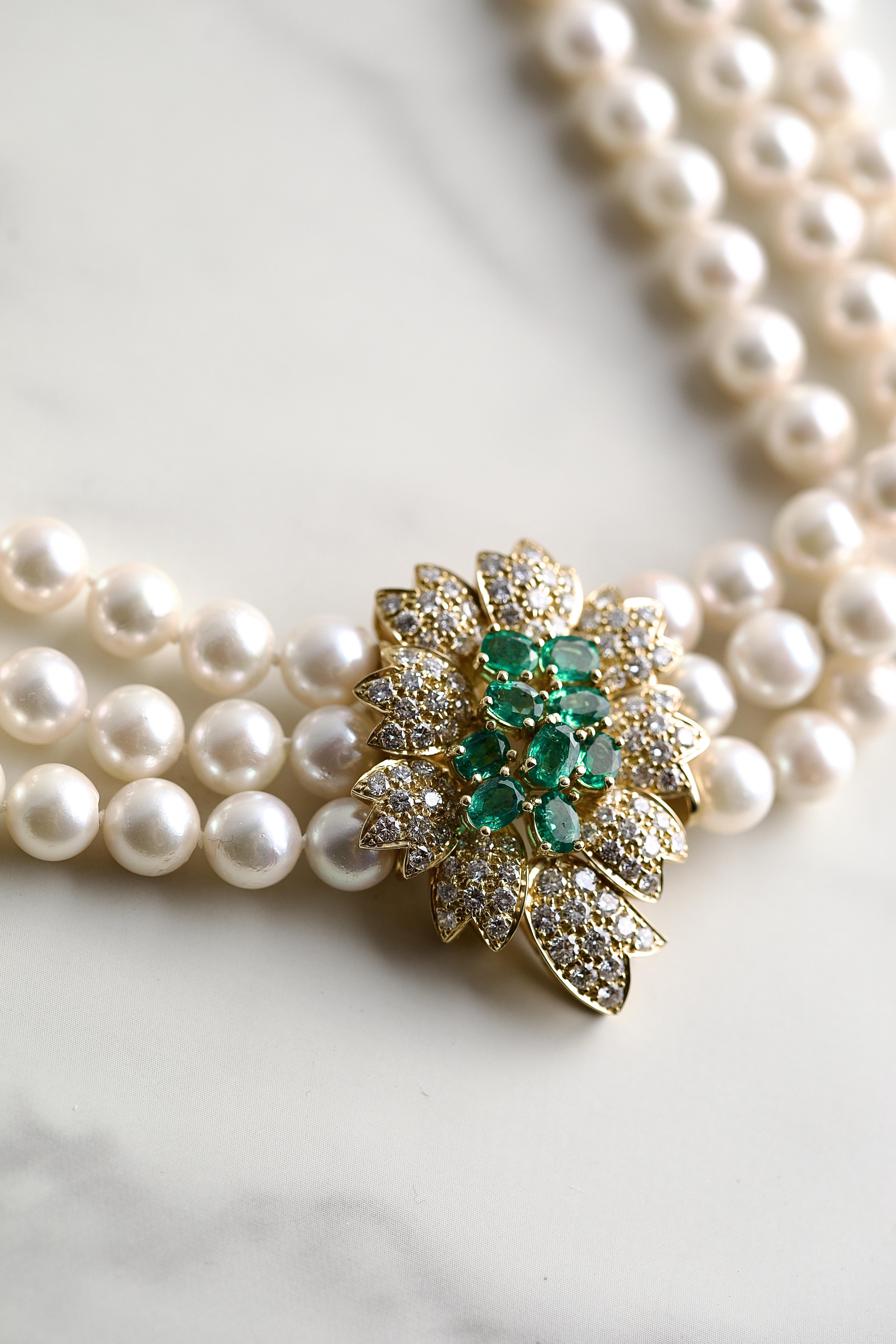 Vintage Emerald Diamond Pearl Gold Necklace For Sale 1