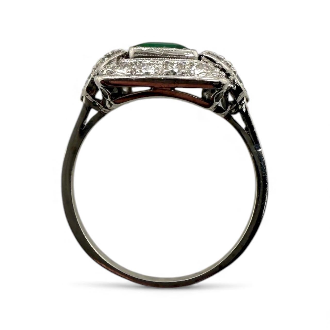 Anello da cocktail in platino con smeraldo e diamante vintage GIA in vendita 5