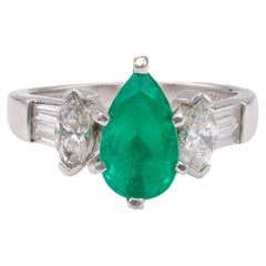 Retro Emerald Diamond Platinum Ring