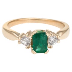 Vintage Emerald Diamond Ring 14 Karat Gold Trillion Engagement Estate Jewelry Vintage Emerald Diamond Ring 14 Karat Gold Trillion Engagement Estate Jewelry
