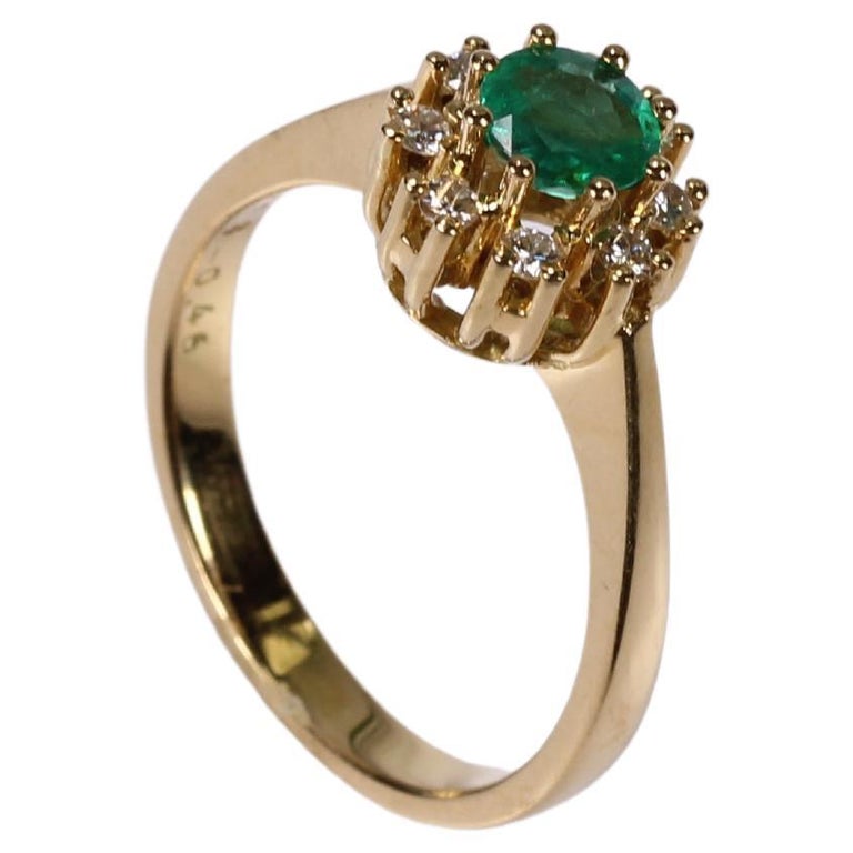 Vintage Emerald Diamond Ring 18K Yellow Gold For Sale at 1stDibs