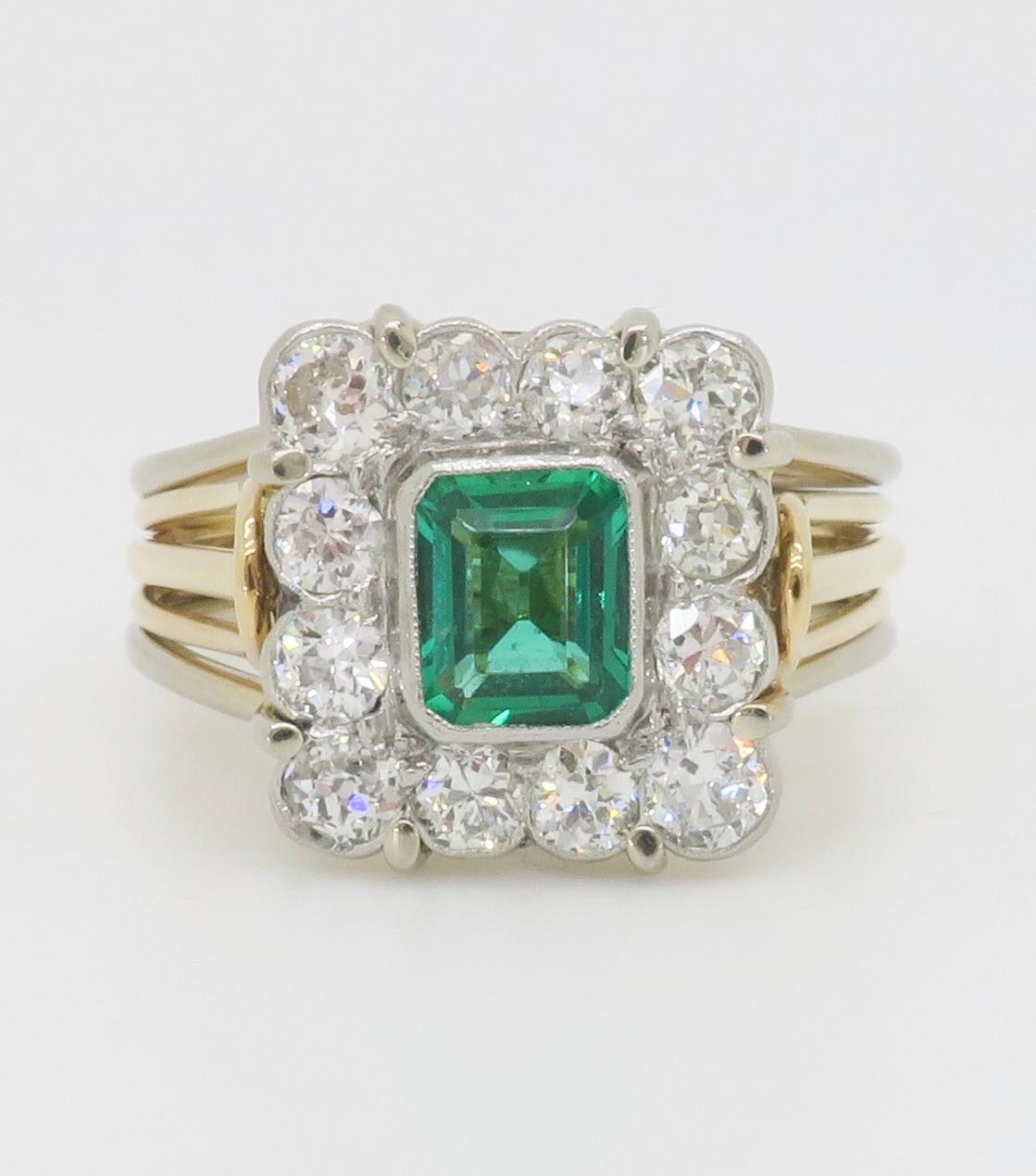 Vintage-Ring mit Smaragd und Diamant aus Platin und 18 Karat Gold, gefertigt  im Angebot 9